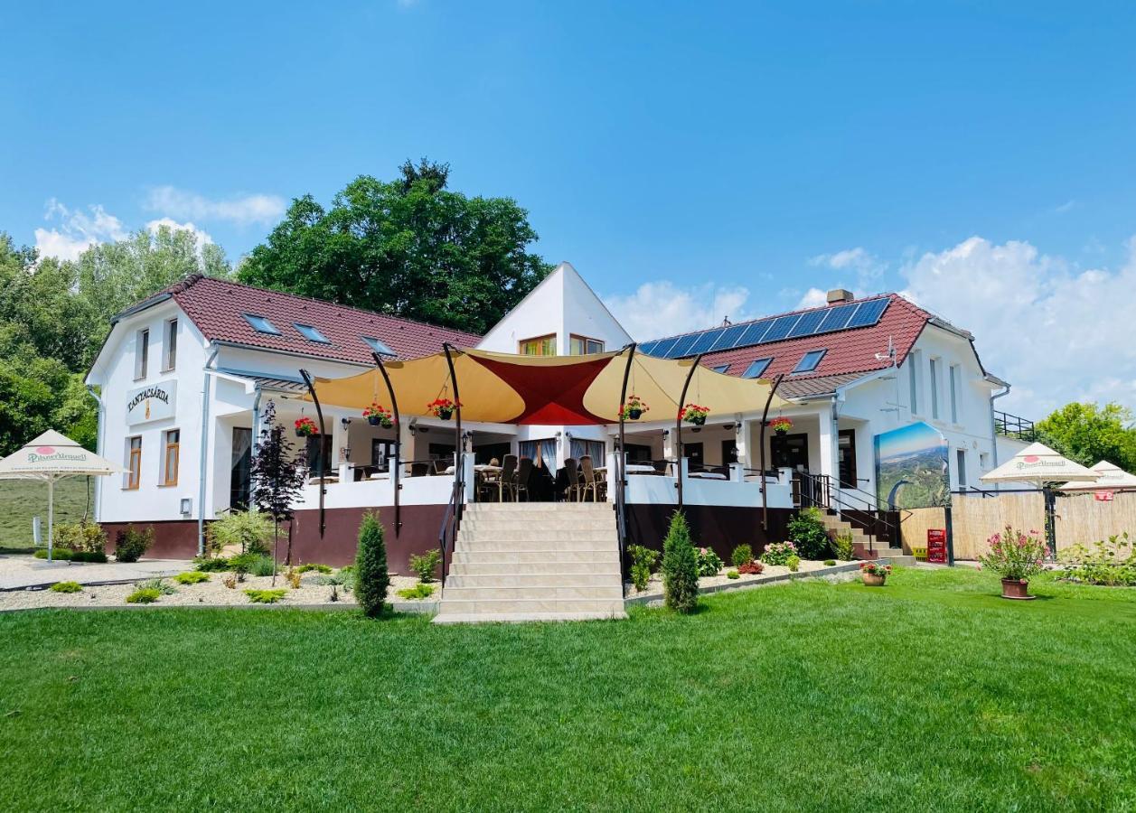 바야 Tanyacsarda Panzio B&B 외부 사진